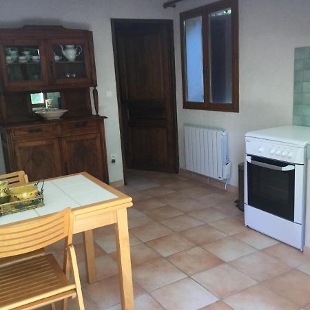 Appartement Dans Un Mas Provencal Istres Eksteriør bilde